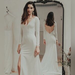 Satin wedding dress keyhole back